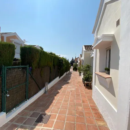 Charming 1 Bedroom With Shared Kitchen Next To Puerto Banus Appartement Marbella